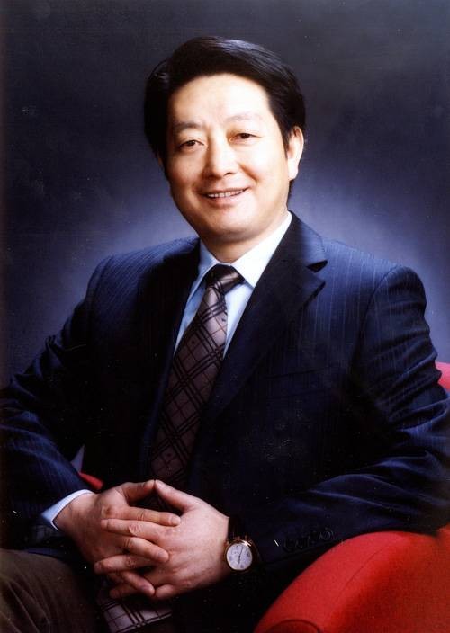 杨文龙（仁和（集团）发展有限公司董事长）