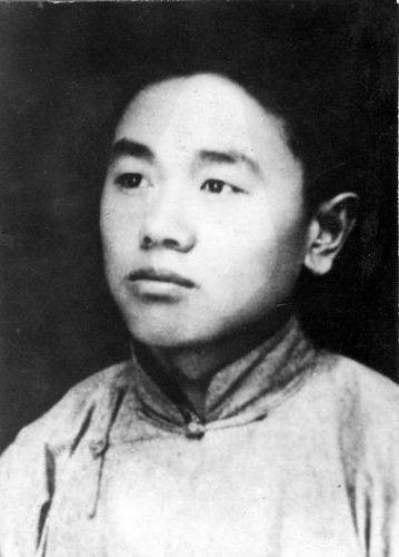 殷夫