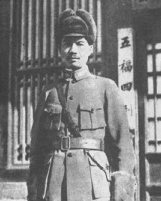 何柱国（第五、六届政协全国委员会常务委员）
