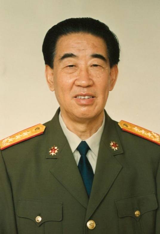 杨德中（中共中央办公厅原第一副主任）