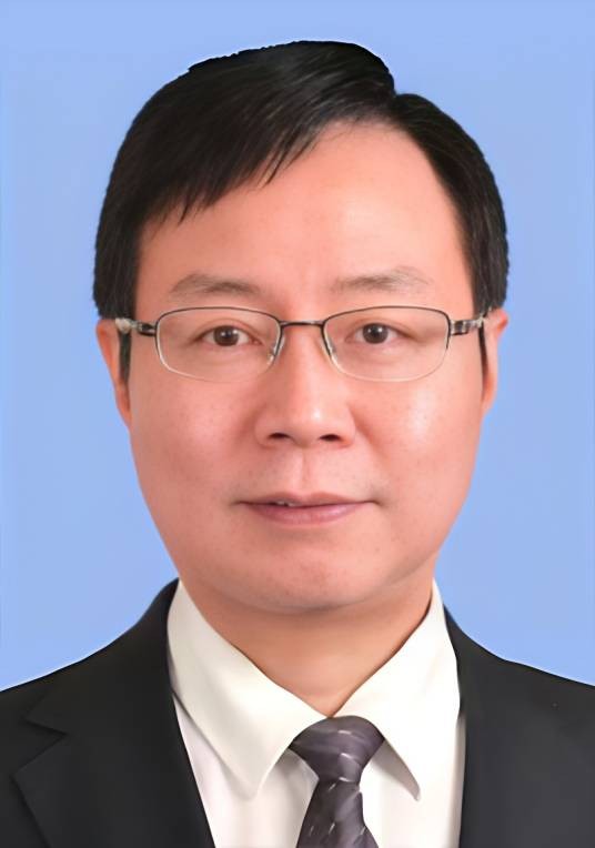 胡红兵（安徽省委统战部副部长，省社会主义学院党组书记、副院长）