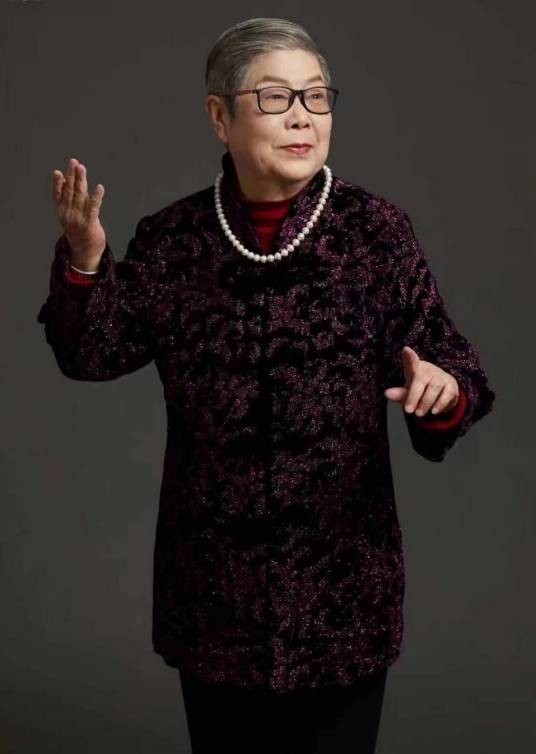 李鸣岩