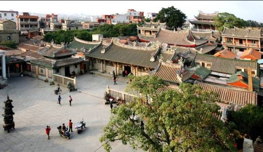龙山寺（福建省晋江市第七批全国重点文物保护单位）