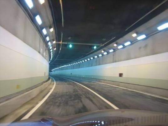 长江隧道（地下通道）