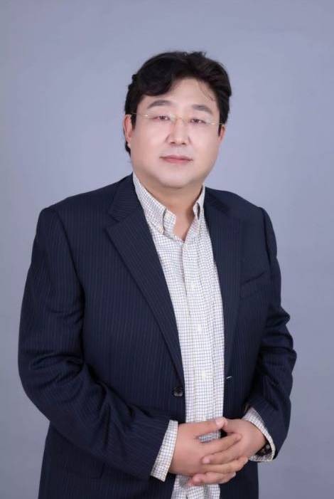 贾志宏（琼台师范学院音乐学院院长）