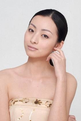 赵庭（中国内地女演员，演员温兆伦的妻子）