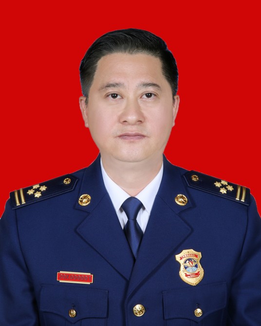 李伟民（上海市消防救援总队原总队长、党委副书记）