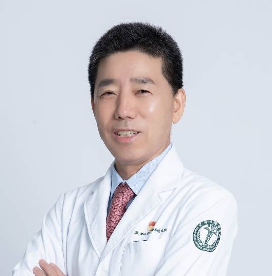王长利（天津市肿瘤医院肺部肿瘤科主任医师）
