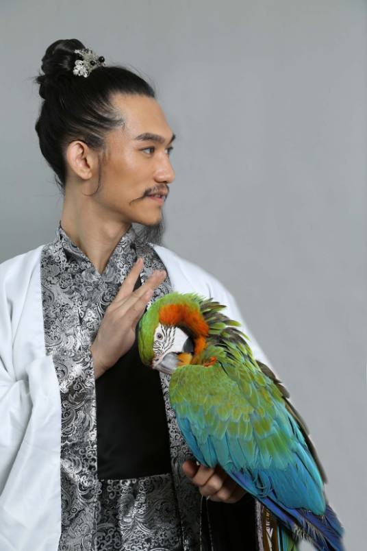 往事不堪回首（田七导演歌曲）