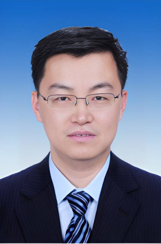 王新国（山东省菏泽鲁西新区党工委副书记、管委会主任）