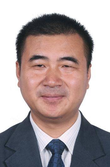 孙富春（中国自动化学会会士，中国人工智能学会会士，电气与电子工程师协会会士，清华大学计算机科学与技术系教授）
