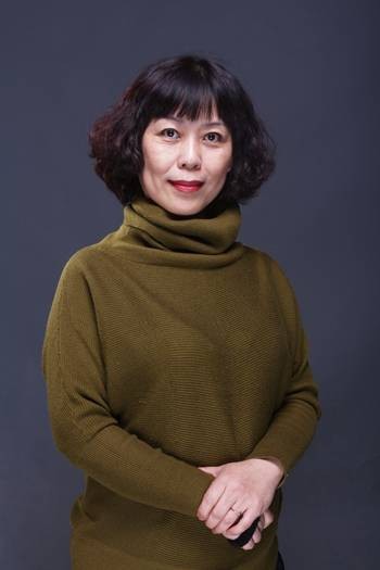 丁丹（天津传媒学院音乐学院音乐表演专业声乐教授）