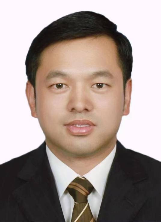 李军会（北京市交通委员会党组书记、主任，市重点站区管委会党组书记、主任）