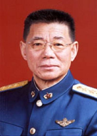 乔清晨（中央军委原委员、空军原司令员）