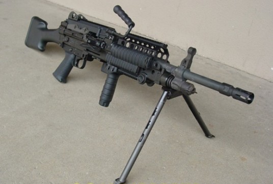 MK-48轻机枪(军事武器枪械)