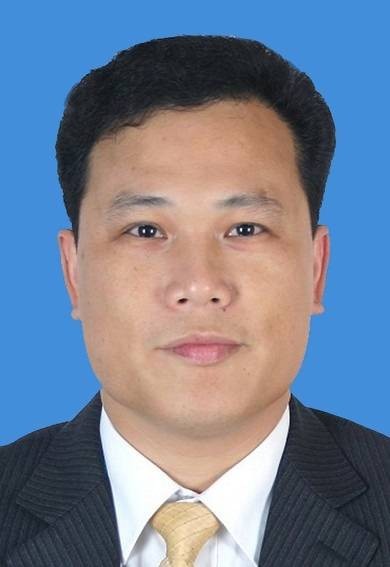 钟明（广东省潮州市原副市长、市公安局原局长）