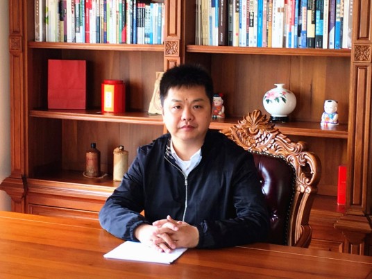陈昆（深圳前海小伙伴影视传媒股份有限公司董事长）