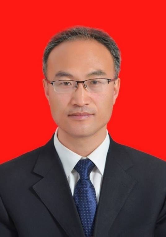 任雪峰（山西省大同市阳高县政府副县长、县委常委、宣传部部长）