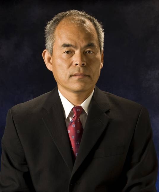 中村修二（美籍日裔材料学家，诺贝尔物理学奖得主，美国国家科学院院士，加州大学圣塔芭芭拉分校教授）