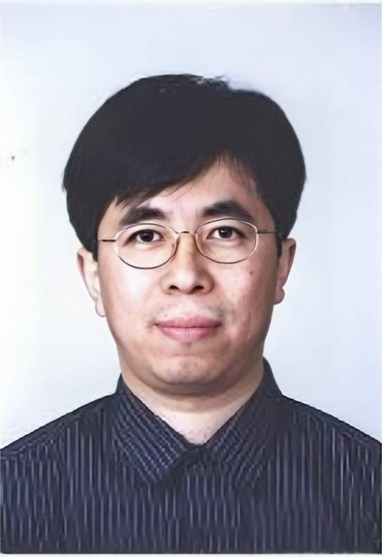 朱蕾（复旦大学附属中山医院呼吸科副主任）