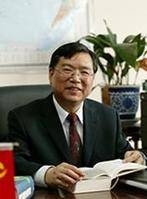 吴友富（上海外国语大学校党委原书记）