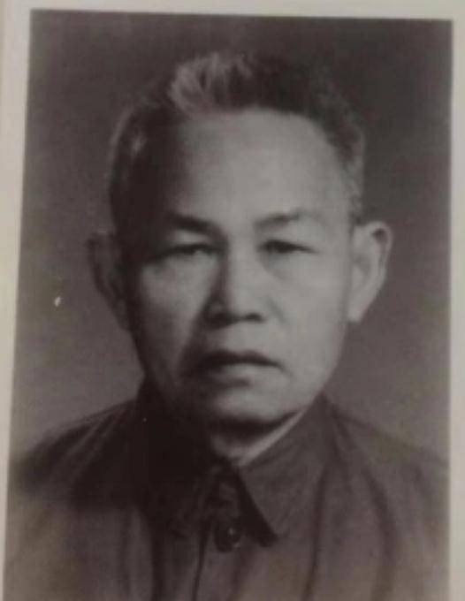李黎明（中共七大候补代表）
