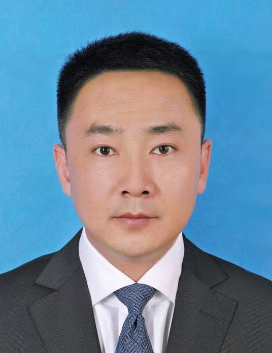 许洋(云南省迪庆藏族自治州原党委副书记)
