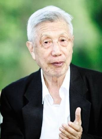 马克昌（中国著名法学家、法学教育家）