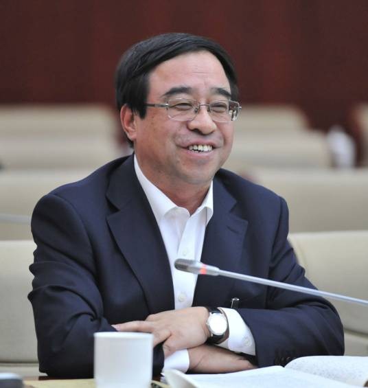 张利平（内蒙古自治区政府原参事）