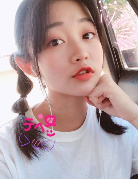 刁卓(演员刁海明的女儿)