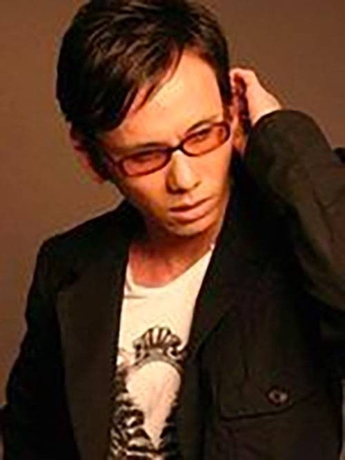 黄国俊（马来西亚流行音乐男歌手、音乐人）
