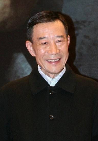 李雪健（中国内地男演员，中国国家话剧院国家一级演员，中国文联副主席（兼职），中国电影家协会名誉主席）