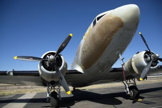 DC-3（美国运输机）