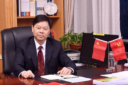 刘德富（湖北工业大学原党委书记）