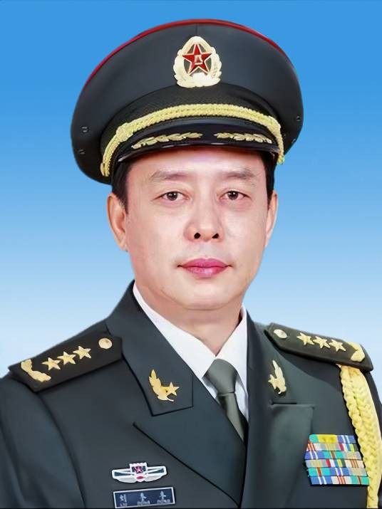 刘冬冬（济南军区原政治委员）