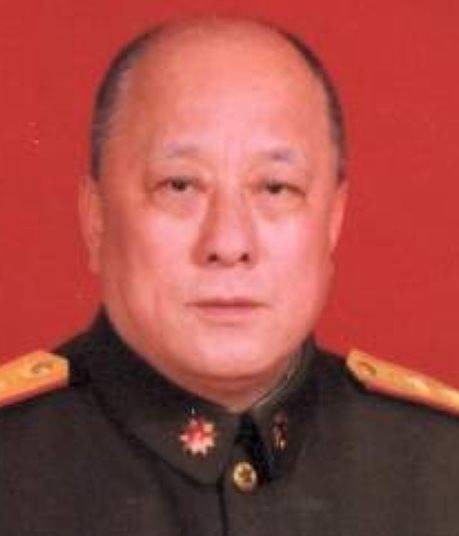 李良辉（原济南军区副司令员）