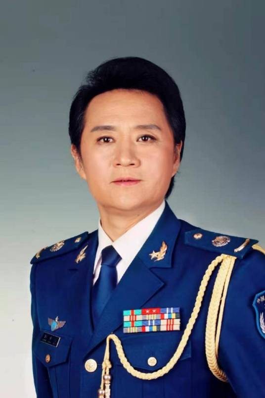 陈小涛（中国内地著名男高音歌唱家、音乐剧表演艺术家、空政歌舞团国家一级演员、中国音乐家协会会员）