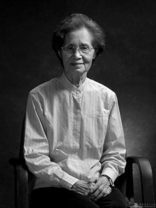 侯波(中国女摄影家)