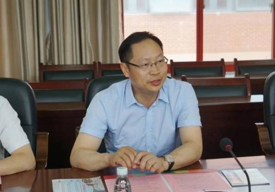 袁定江（袁隆平农业高科技股份有限公司副董事长，湖南省袁隆平农业科技奖励基金会理事长）