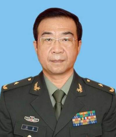 彭勃（第十三届全国人大常委会委员，中国人民解放军陆军原副司令员）