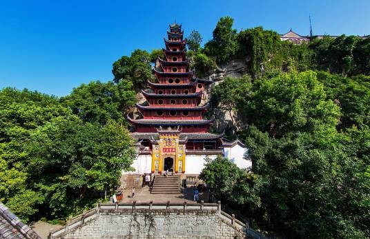 石宝寨(重庆市境内国家AAAA级旅游景区)