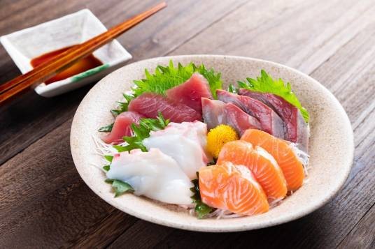 日本生鱼片