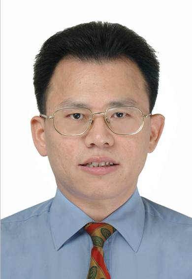 陈献春（湖南省人民政府副秘书长，湖南省政协文教卫体和文史委员会副主任）