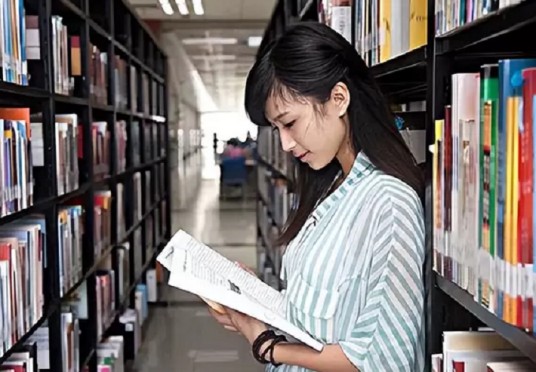 姚宇（中国赴美留学女生）
