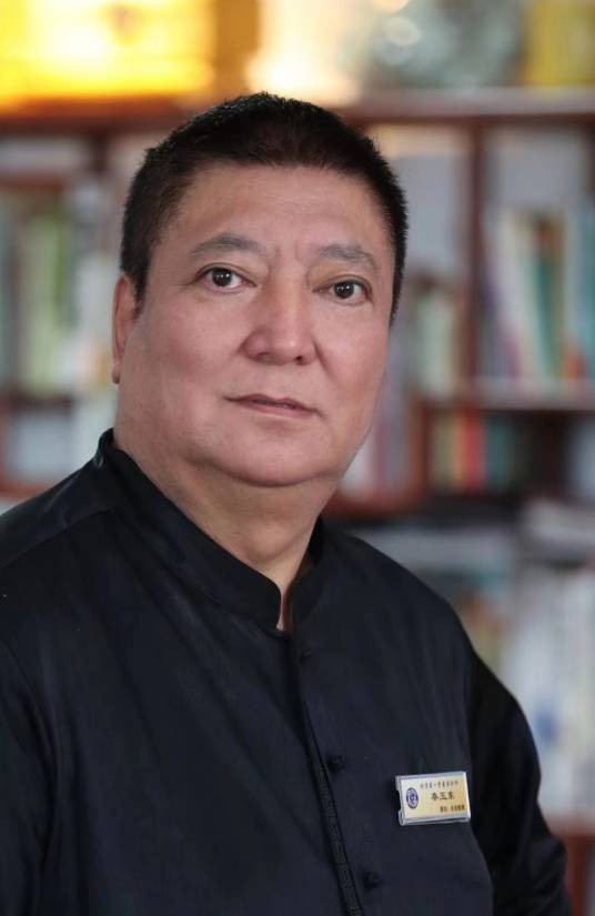 秦玉东