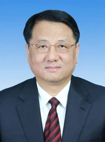 黄关春