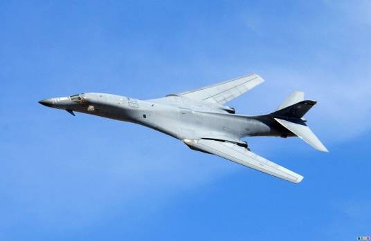 B-1轰炸机