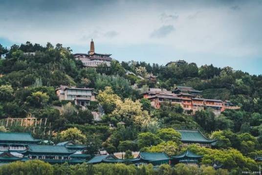 白塔山（甘肃省兰州市内景点）