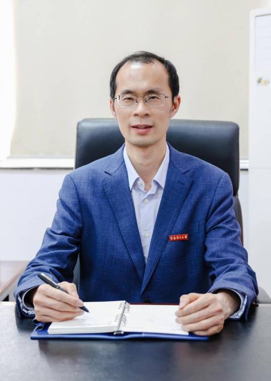 刘小康（第十四届全国政协委员，重庆理工大学党委副书记、校长）