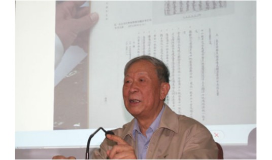 朱雷（武汉大学历史学院教授）